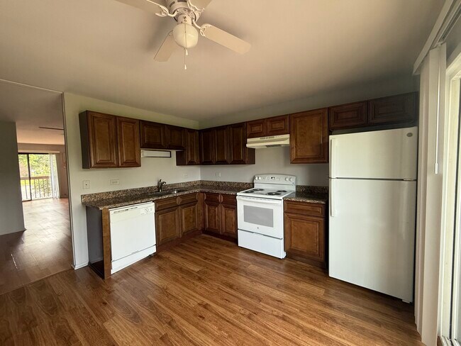 Building Photo - 8238 Woodland Dr