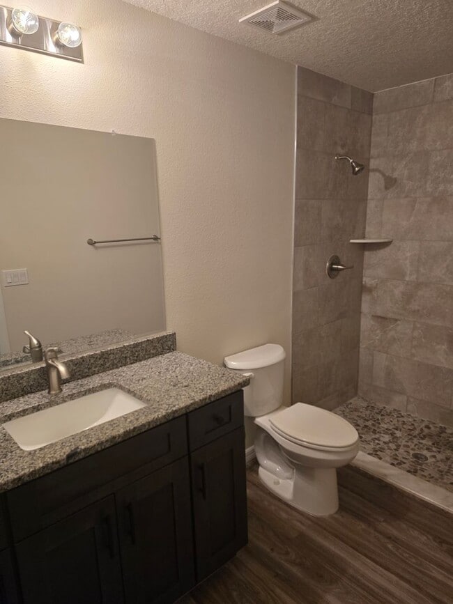 Building Photo - New and Nice 3/2/2 in Citrus Springs!!!