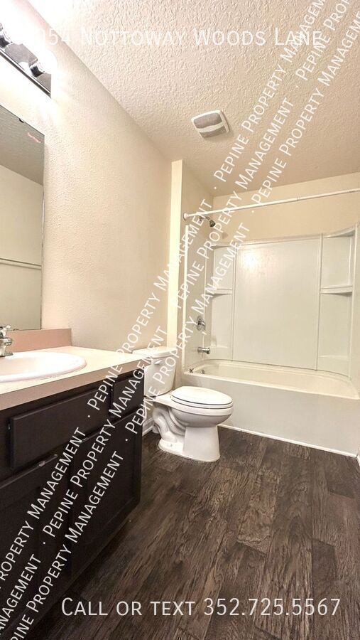 Building Photo - 2054 Nottoway Woods Ln