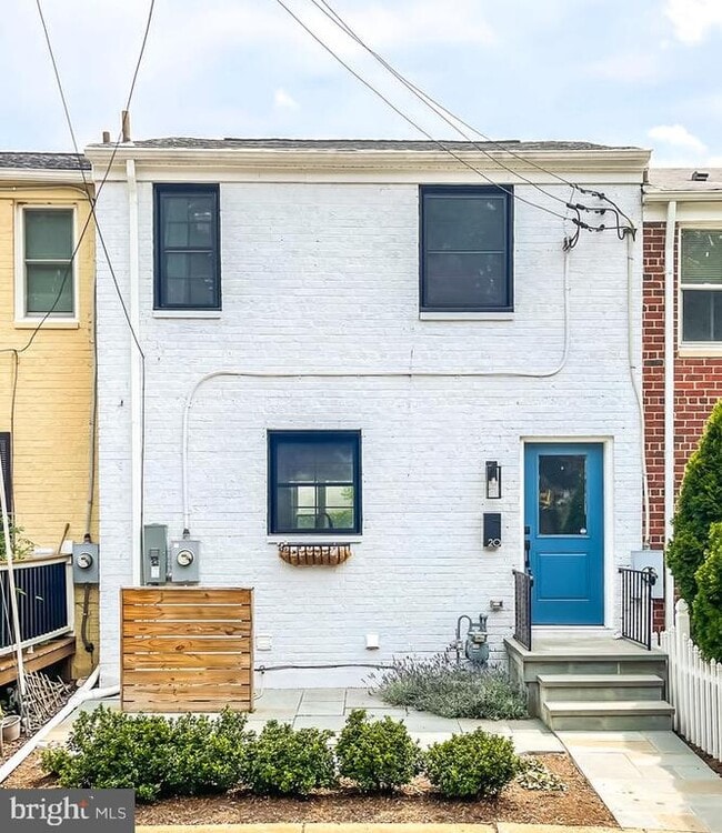 Primary Photo - 20 Kennedy St