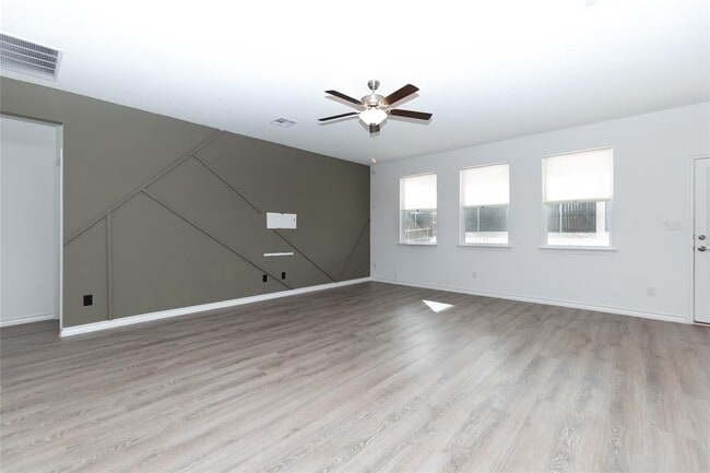 Building Photo - 109 Stinchcomb Rd