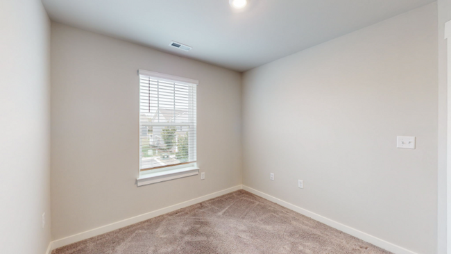 Building Photo - 1736 Frodo Wy