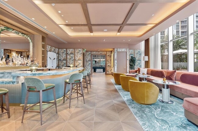 Building Photo - 77 SE 5th St