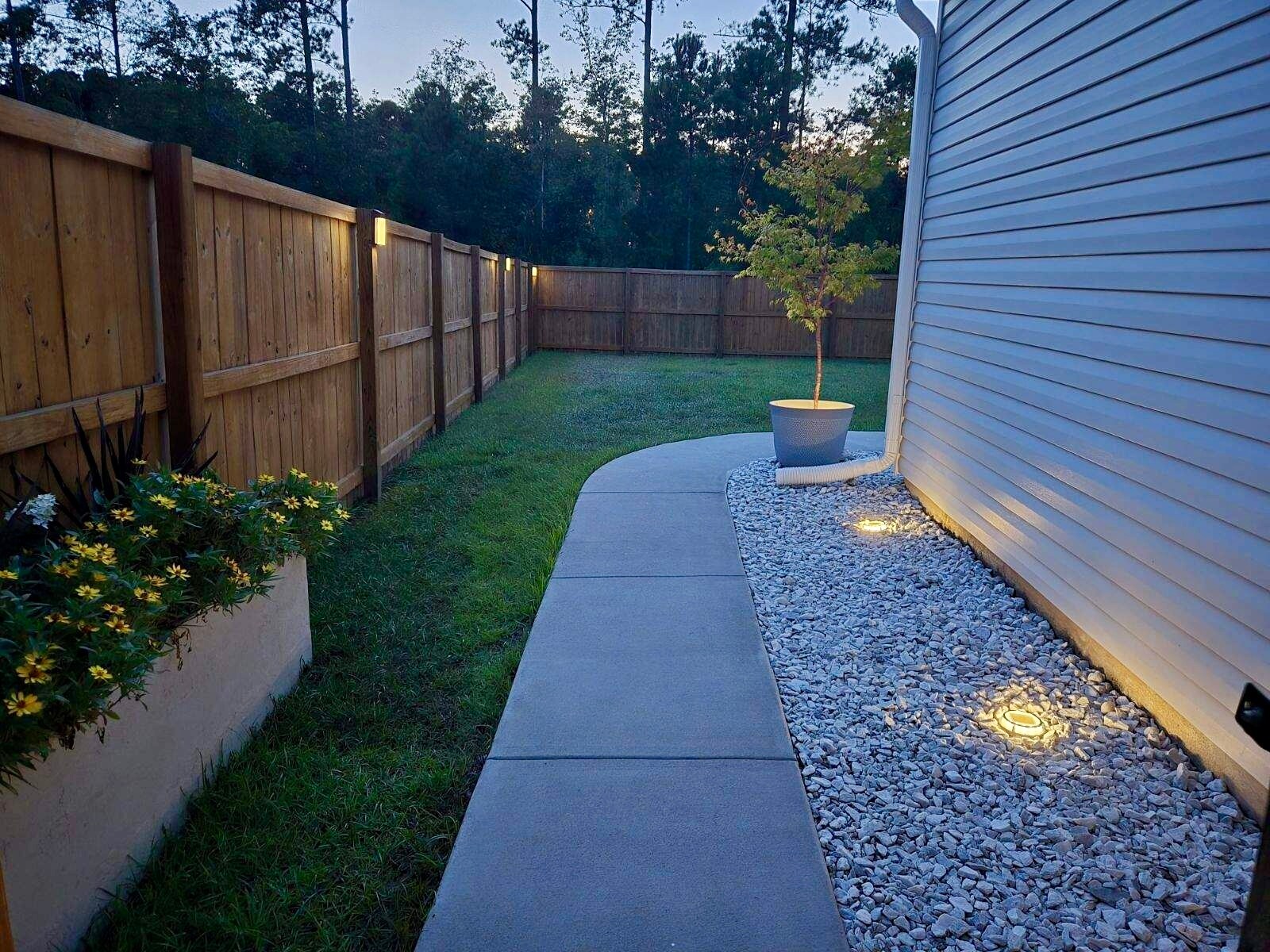 Building Photo - 301 Firewheel Ct