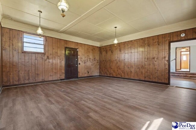 Building Photo - 2101 W McCown Dr