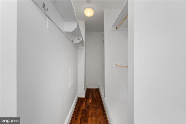 Building Photo - 2355 Ashmead Pl NW