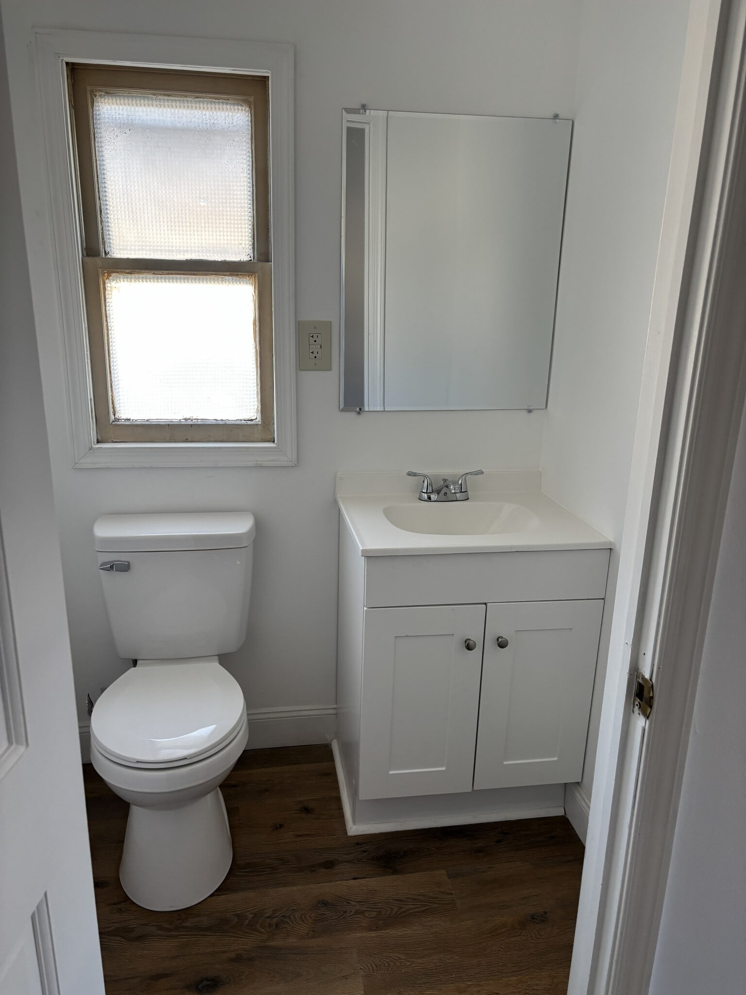 Building Photo - 615 Broad St