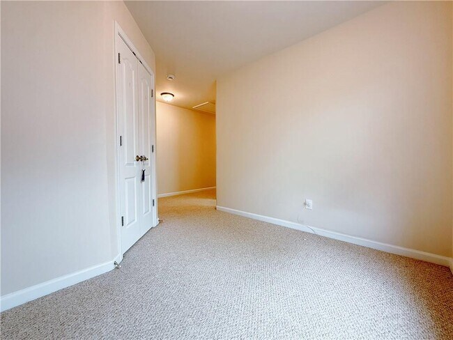 Building Photo - 2221 Atkinson Park Dr