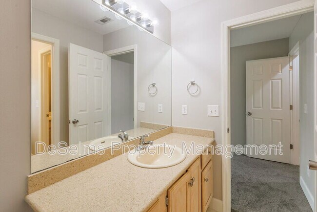 Building Photo - 1012 Beech Tree Ln