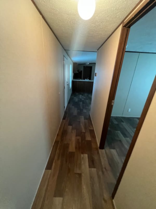 Building Photo - 100 Harvest Ln