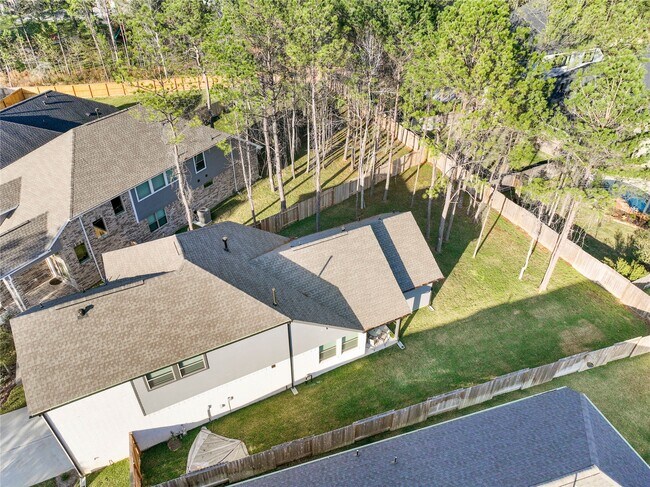 Building Photo - 389 Andes Dr