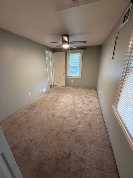 Building Photo - 1 Centre Ave
