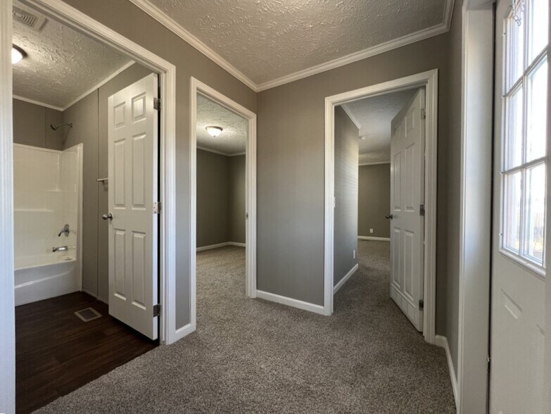 Building Photo - 41 Water Oak Ct