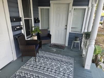 Building Photo - 318 E Tarpon Ave