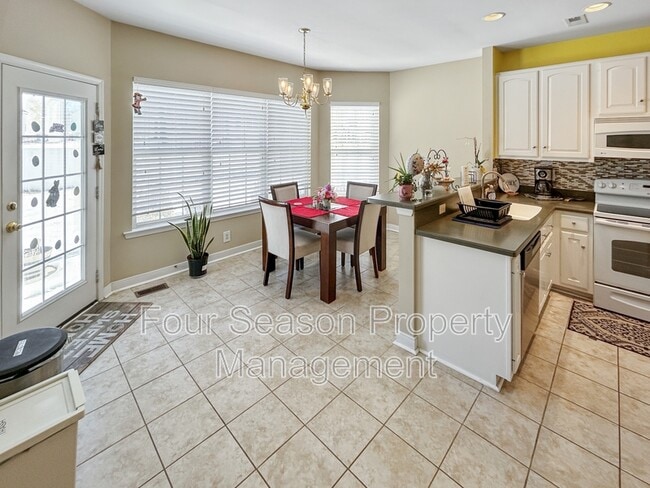 Building Photo - 14020 Seneca Ridge Dr