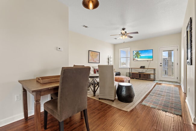 Building Photo - 4555 Grand Key Loop W