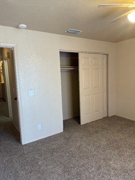 Building Photo - 3515 El Toro Dr