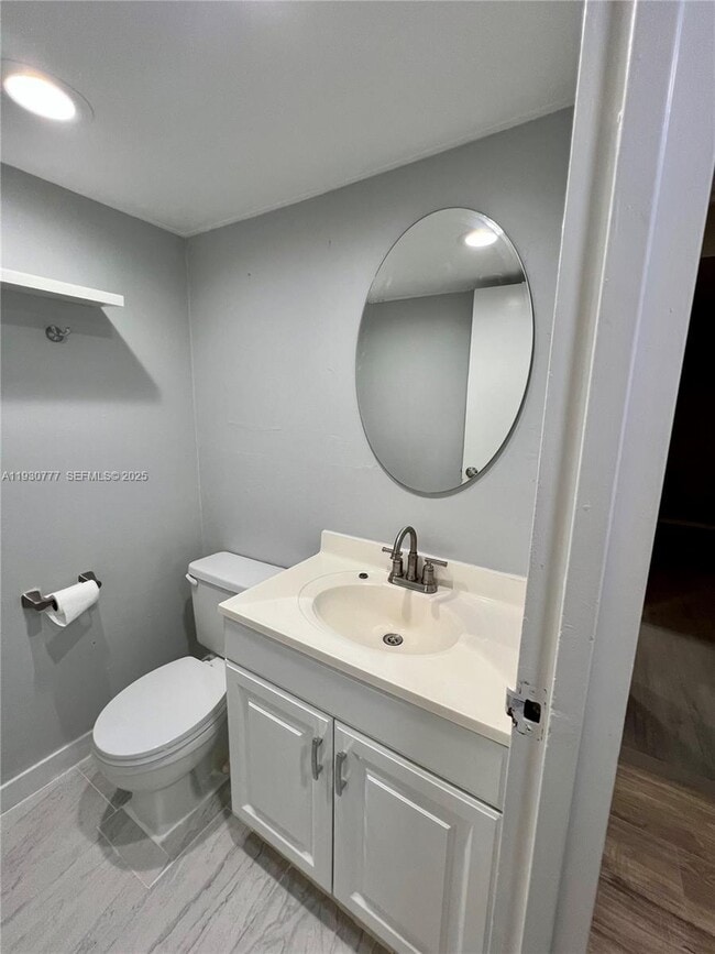 Building Photo - 210 172nd St