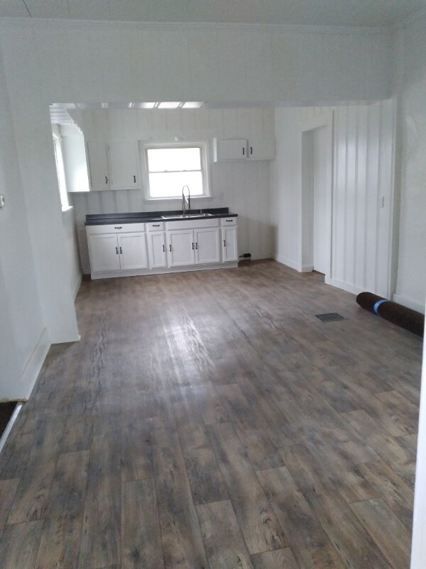 Building Photo - 1217 Marion