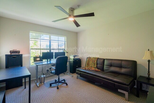 Building Photo - 6885 E Cochise Rd