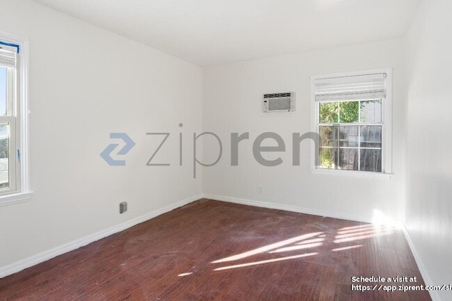 Building Photo - 4451 Stansbury Ave