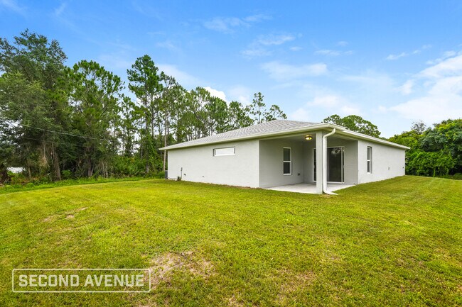 Building Photo - 846 Carnation Ave SE