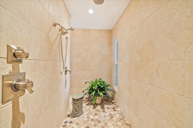 Building Photo - 4146 Forsythe Way