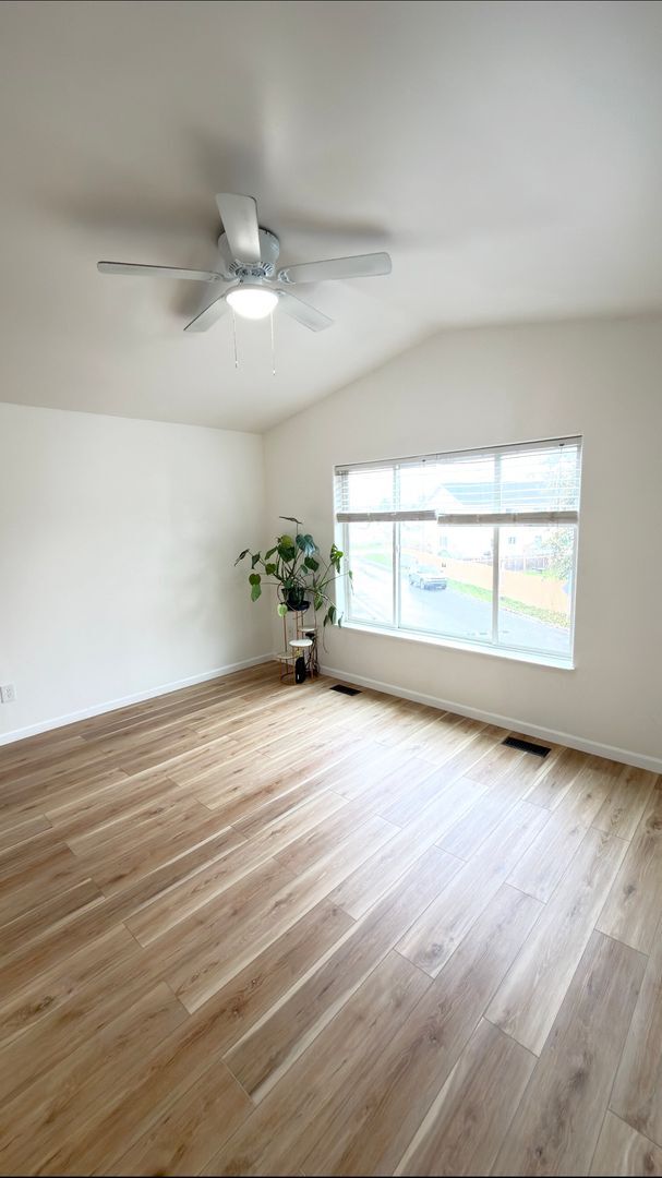 Building Photo - 5530 Alora Loop