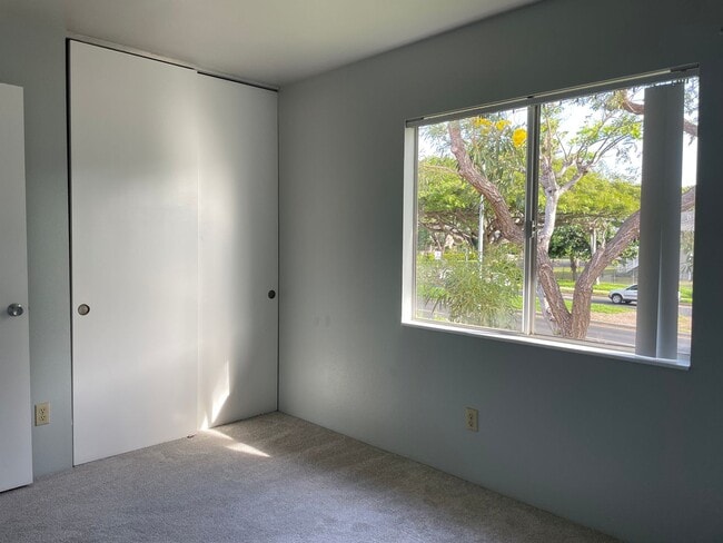 Building Photo - Kulalani Village - Right Next to Kapolei E...