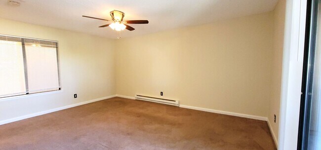 Building Photo - Large one bedroom one bath ground-floor unit with patio.