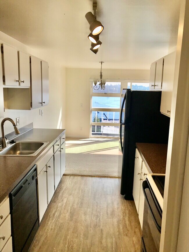 2148 Waverly Pl N 2148 Waverly Pl N Seattle WA 98109 Apartment Finder