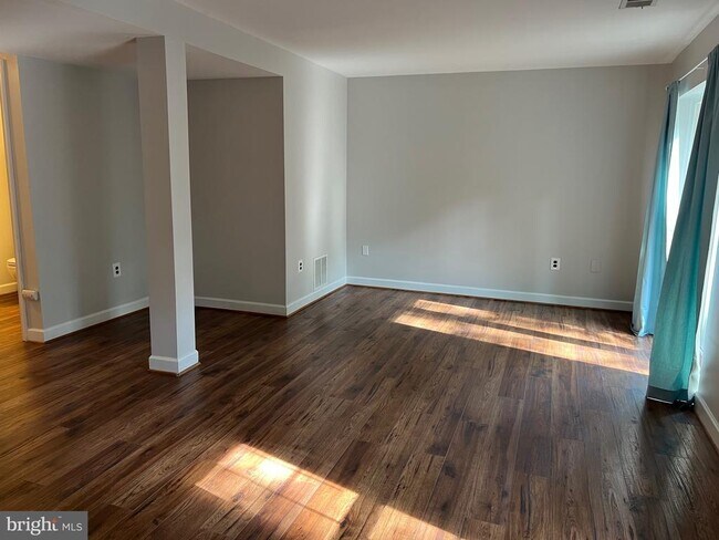 Building Photo - 7384 Jiri Woods Ct