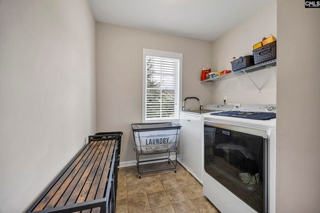 Building Photo - 349 Gracemount Ln