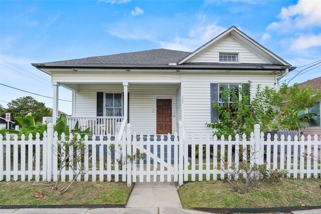 Primary Photo - 2423 37th St