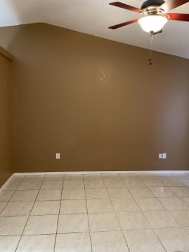 Building Photo - 2295 Senita Dr