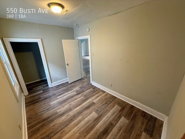 Building Photo - 550 Busti Ave