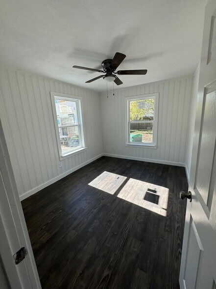 Bedroom 2 - 3903 Broyles St
