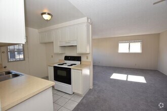 Building Photo - Popular Victoria Avenue Penthouse
