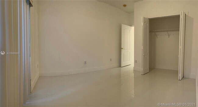 Building Photo - 14180 SW 8th Terrace