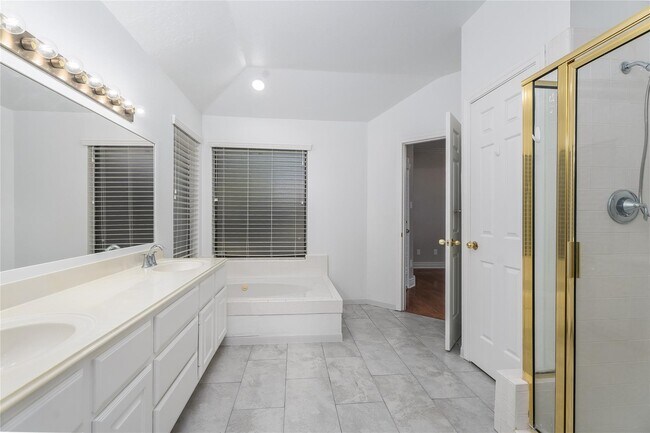 Building Photo - 14419 Redbud Valley Trail