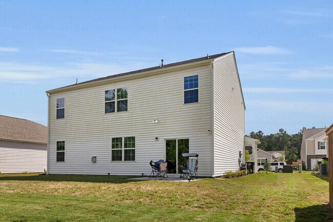 Building Photo - 2005 Ella Bengel Dr