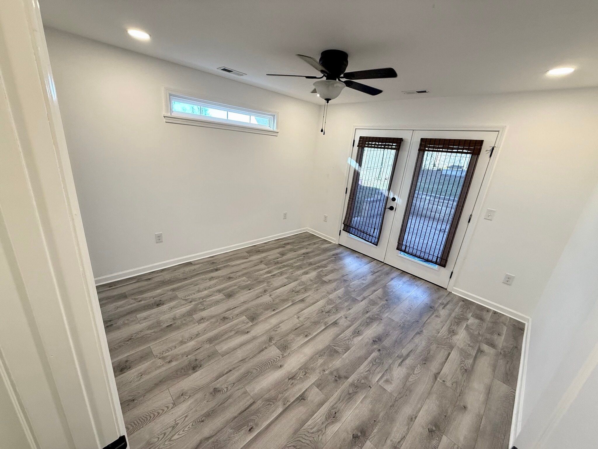 Building Photo - 716B 29th Ave N