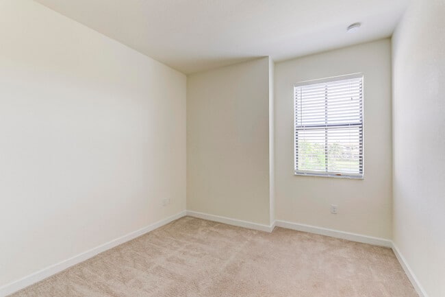 Building Photo - 4022 Devenshire Ct