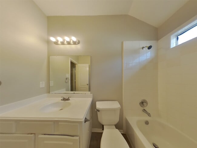 Building Photo - 9715 Haleys Comet Cir