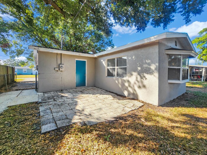 Building Photo - 5391 86th Ave