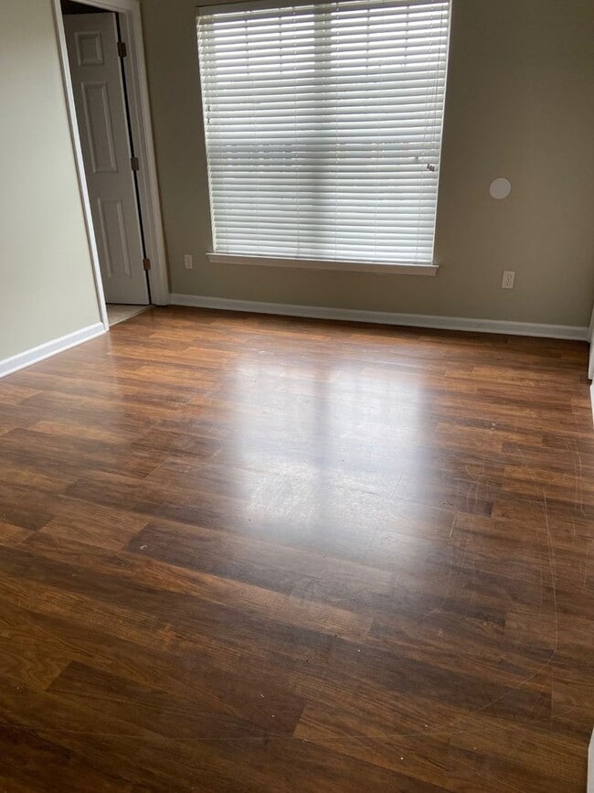 Building Photo - Coming Soon! 3 bedroom/ 2.5 bathroom Townhouse!