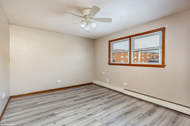 Building Photo - 3619 W 120th St