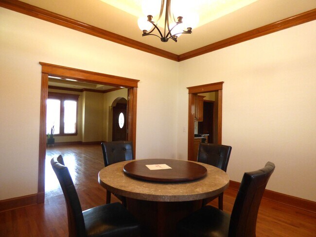 Building Photo - 4465 Countryside Ct NE