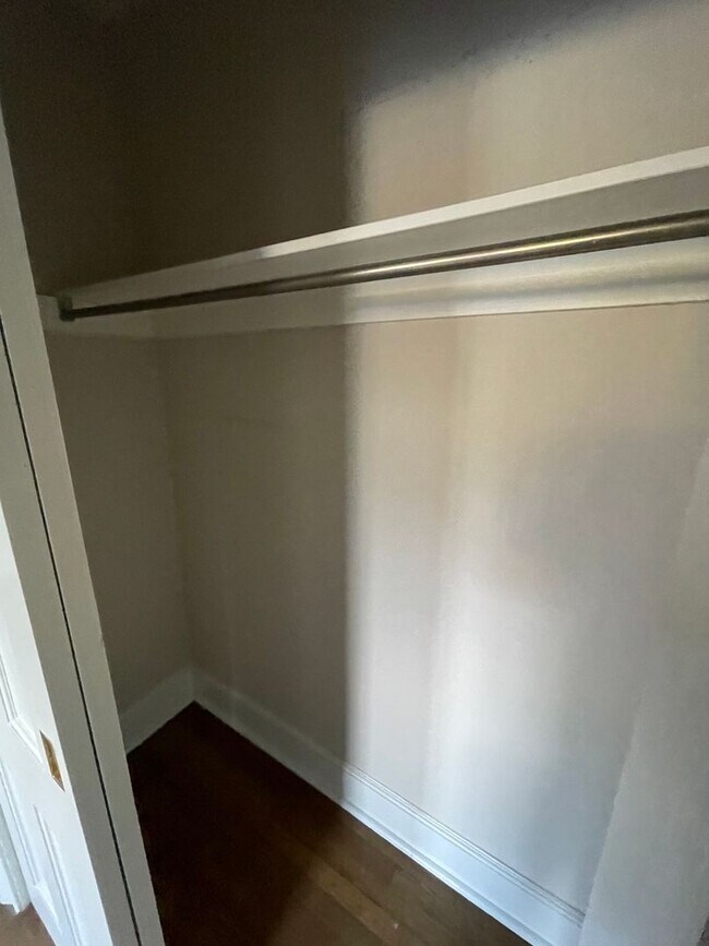 Building Photo - Junior League - 3039 M