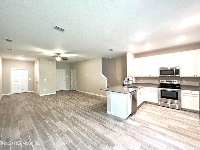 Building Photo - 1107 Beach Dune Dr